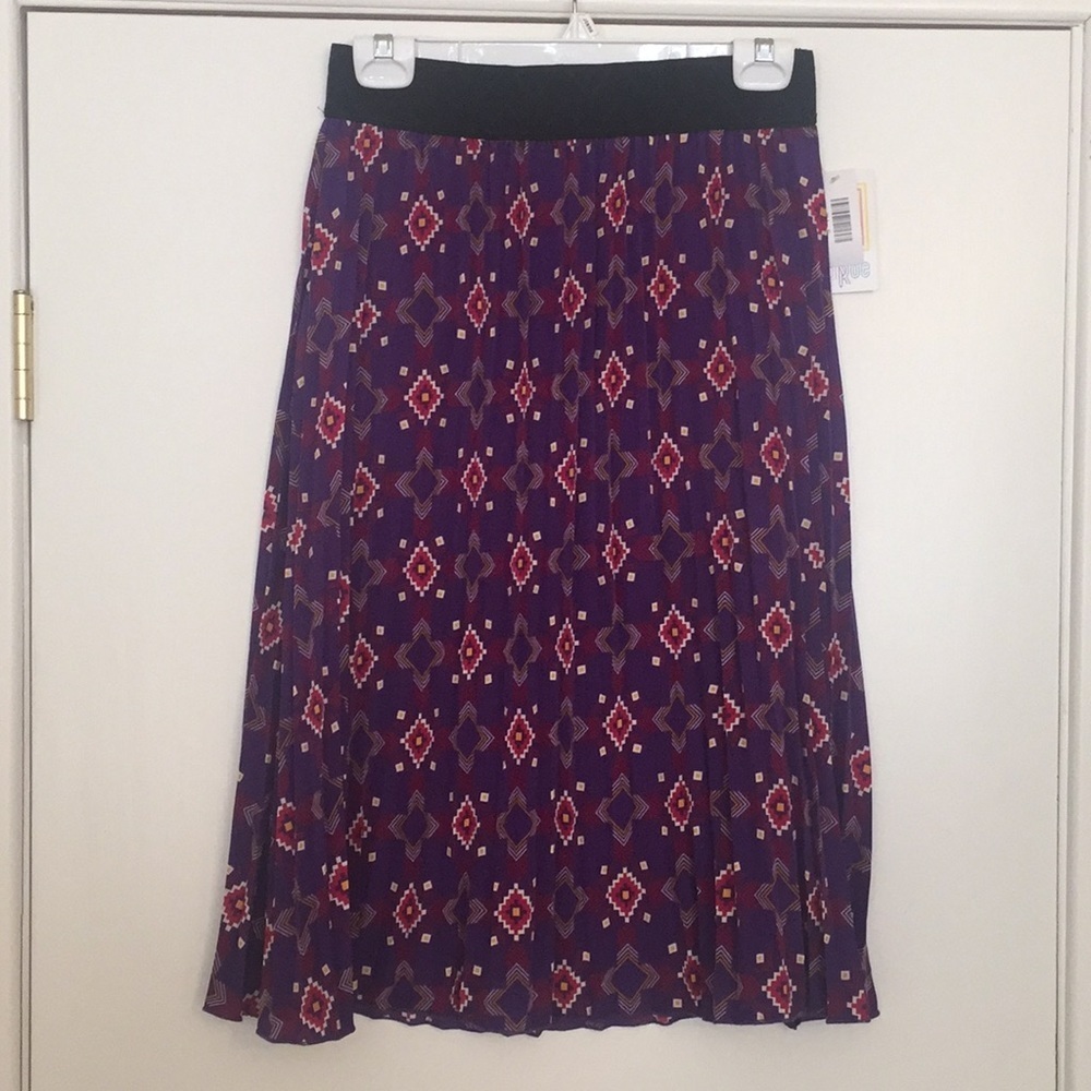 S‎ LuLaRoe Jill Skirt C03 108